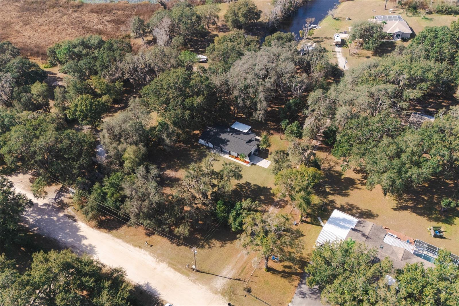 LAKESIDE ESTATES - Residential