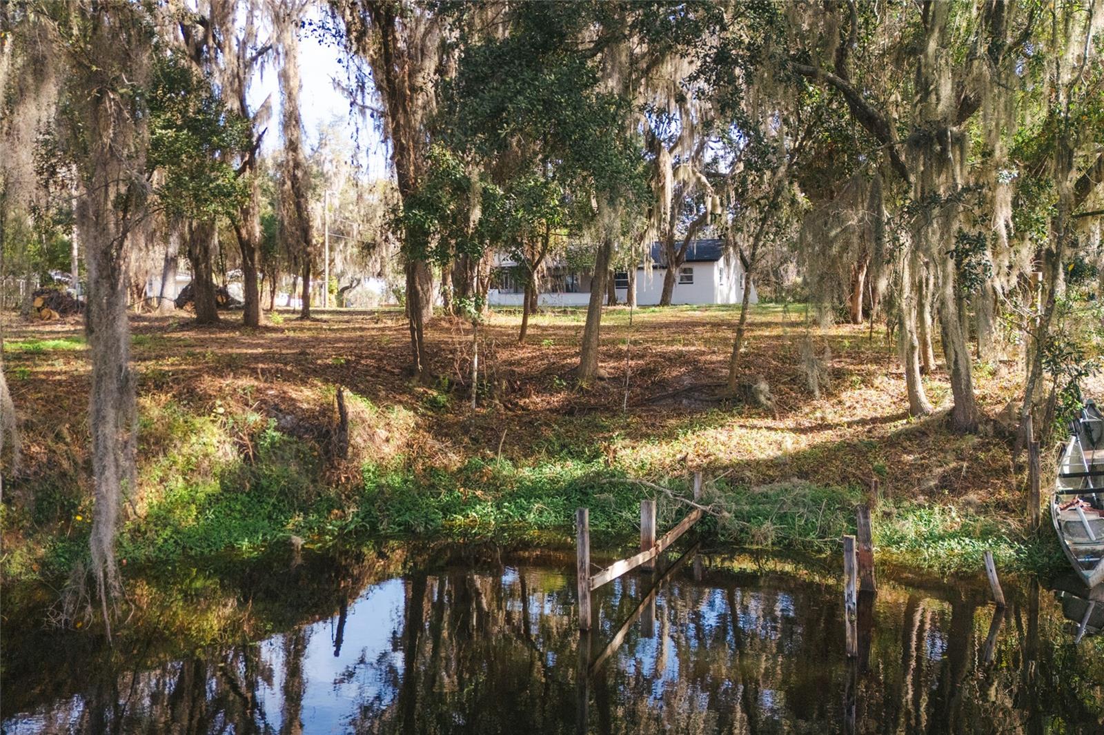 LAKESIDE ESTATES - Residential