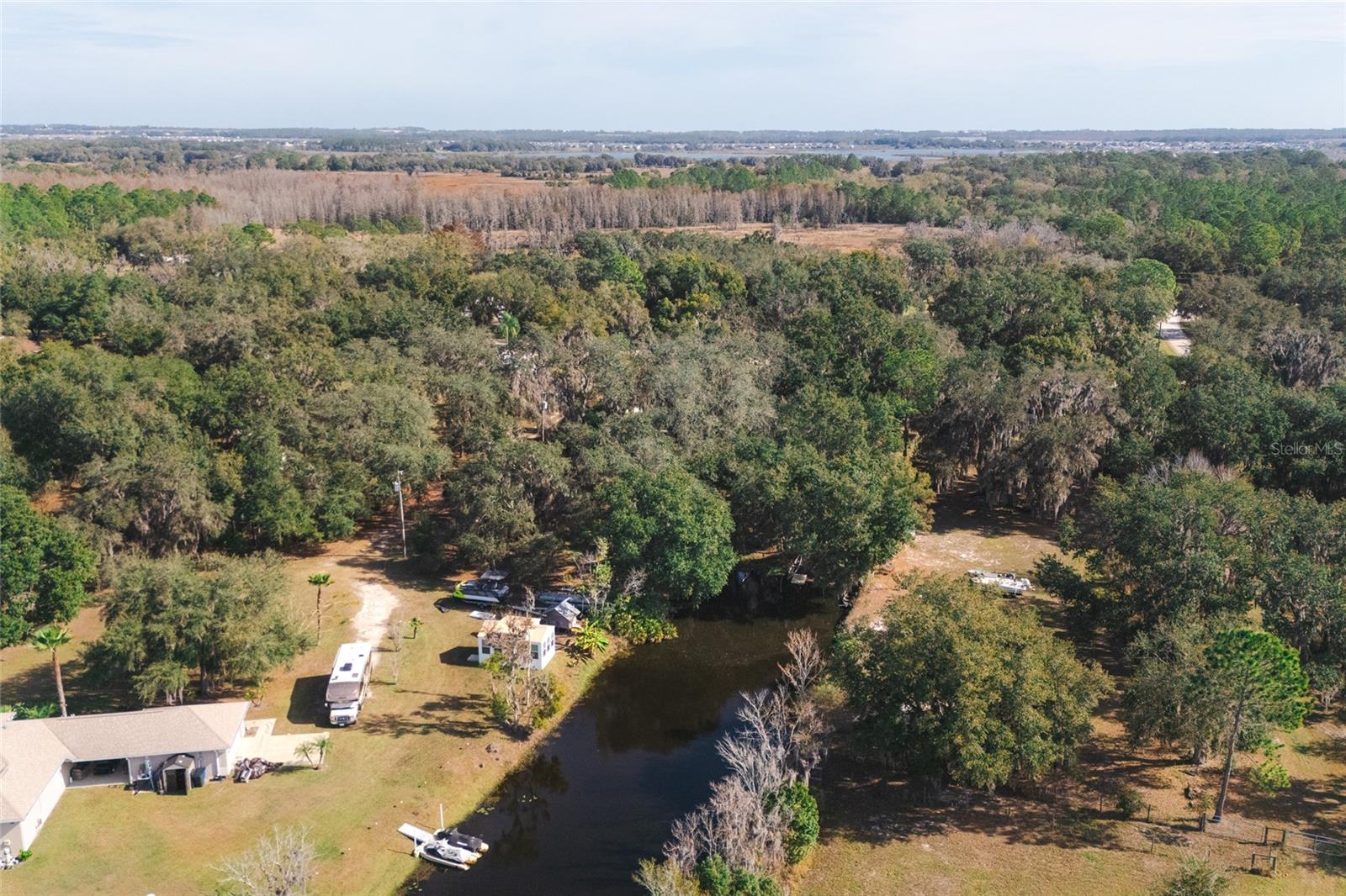 LAKESIDE ESTATES - Residential