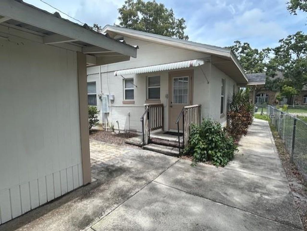 Photo of 2534 40th Avenue N, St Petersburg, FL 33714 (MLS # TB8416002)
