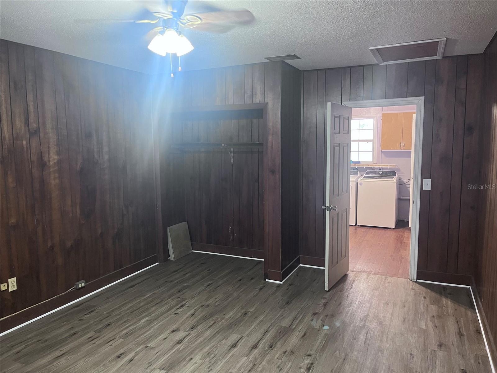 DUDE RANCH ACRES - Residential Lease