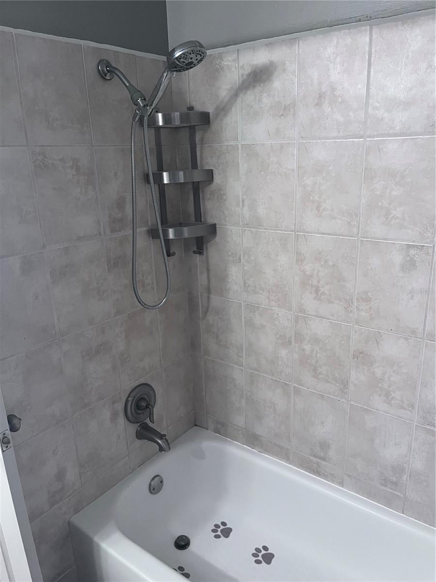 DUDE RANCH ACRES - Residential Lease