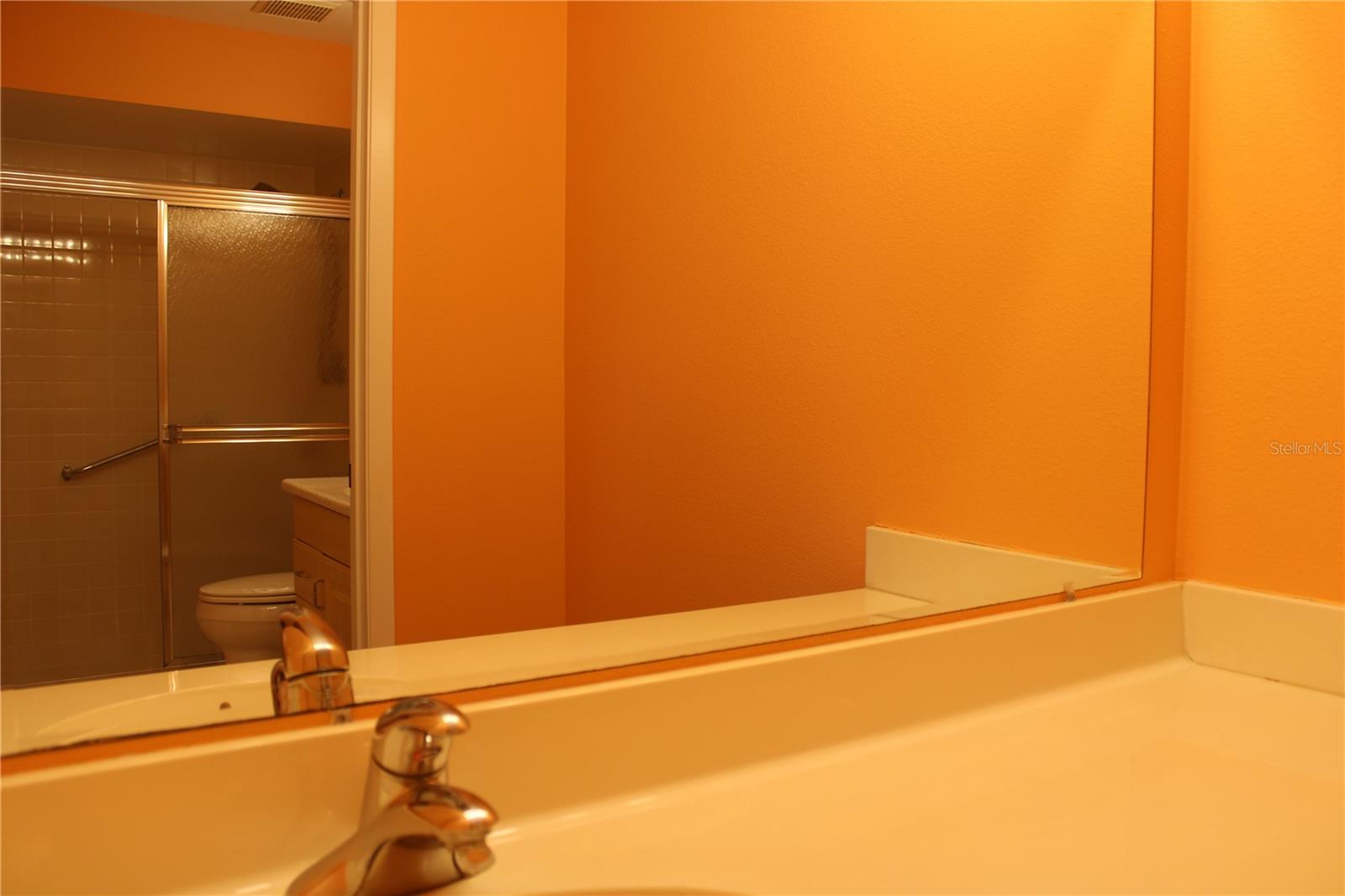 VILLAGES OF LAKESIDE S REV PH I - Residential Lease