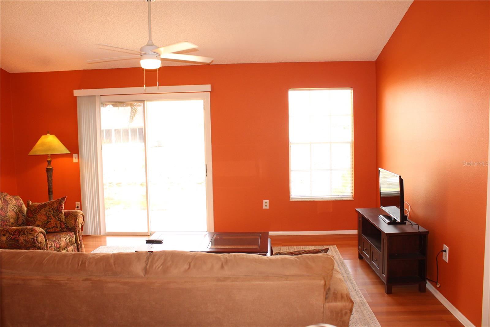 VILLAGES OF LAKESIDE S REV PH I - Residential Lease