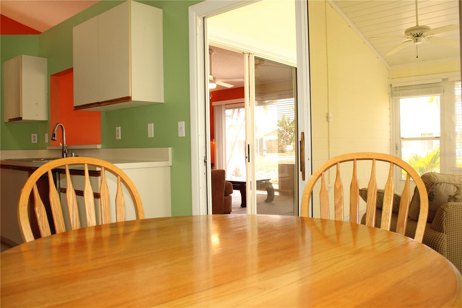 VILLAGES OF LAKESIDE S REV PH I - Residential Lease