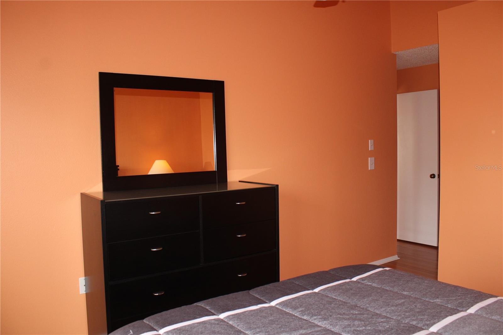 VILLAGES OF LAKESIDE S REV PH I - Residential Lease