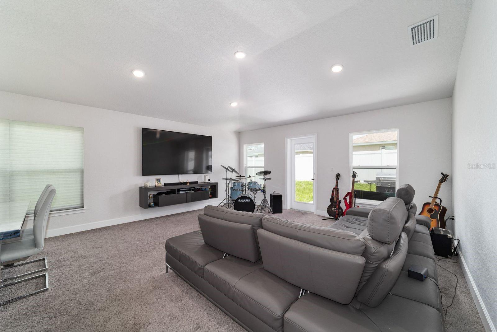 4427 NW 2ND COURT