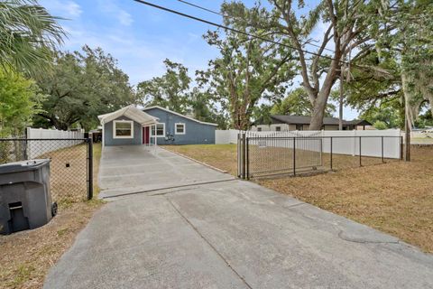 Photo of 2418 South 69th St, Tampa, FL 33619 (MLS # S5149120)