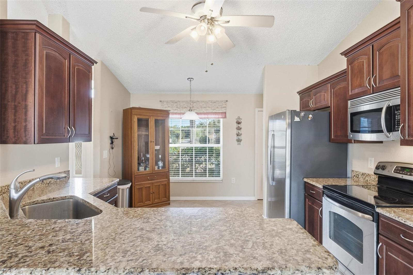 656 GAINSBORO STREET