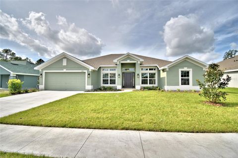 A home in AUBURNDALE