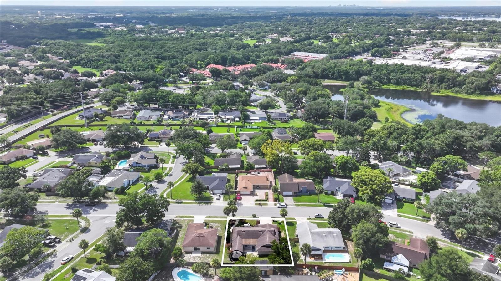 3179 FOXWOOD DR