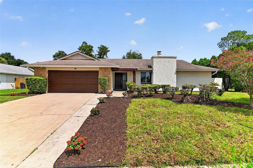 Photo of 3179 Foxwood Dr, Apopka, FL 32703 (MLS # O6422597)