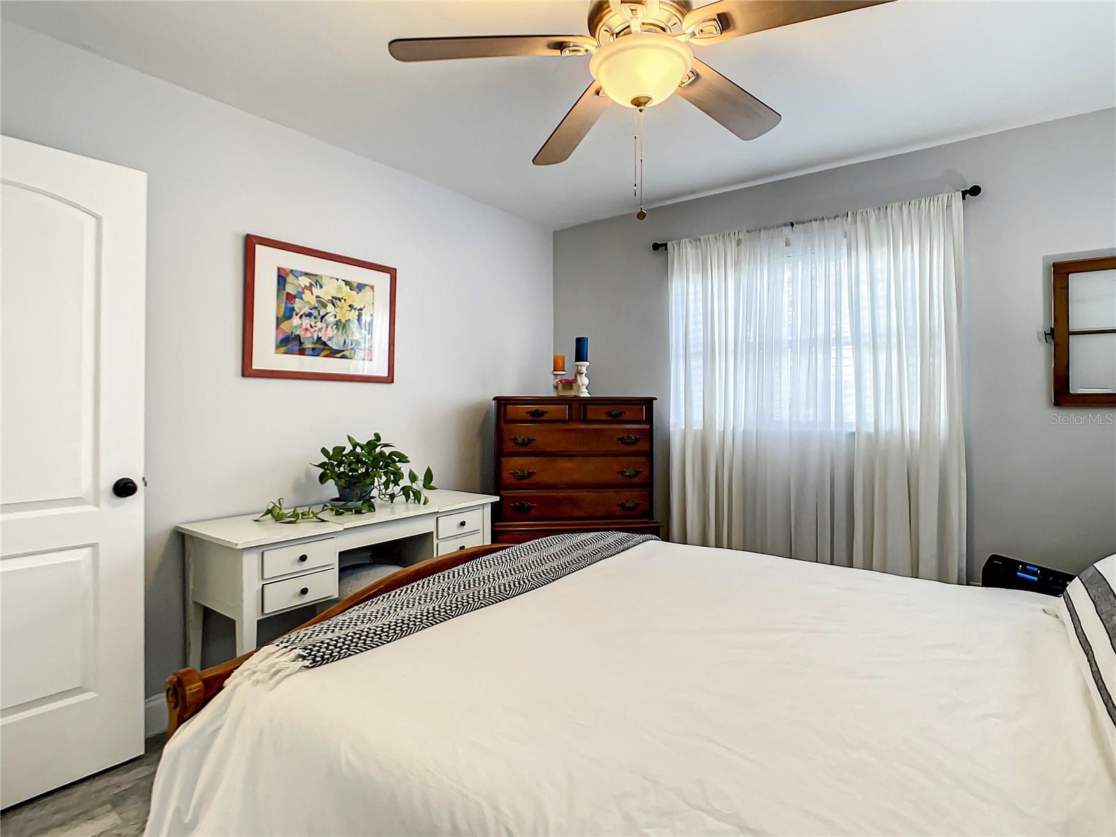 LAKE MARIE ESTATES 04 - Residential