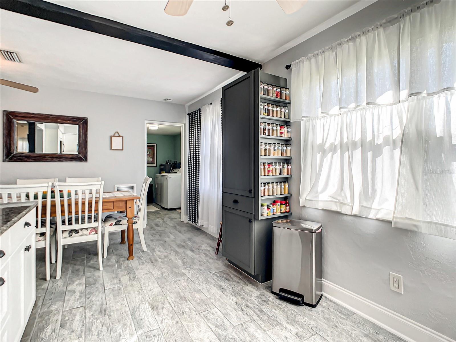 LAKE MARIE ESTATES 04 - Residential