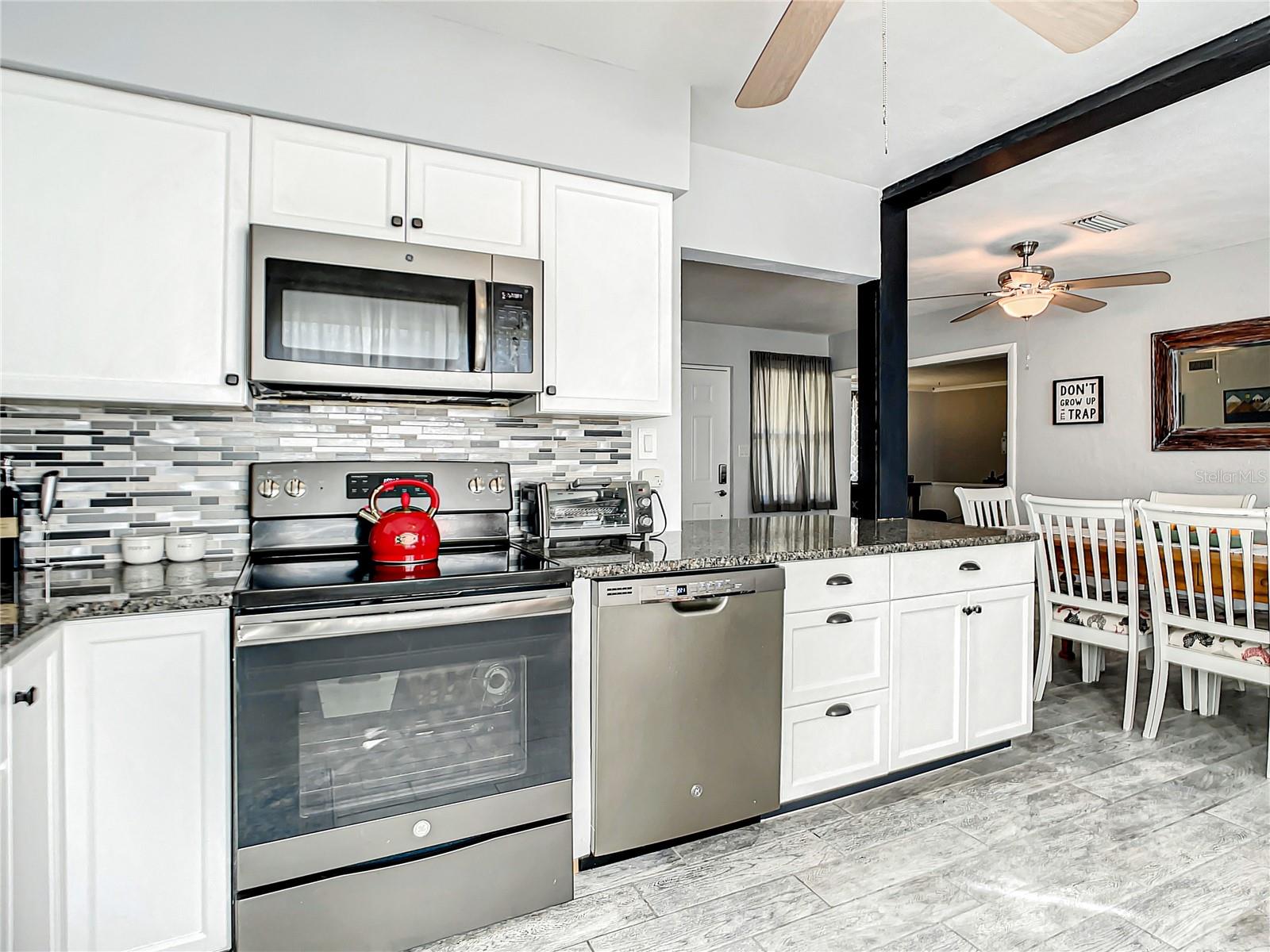 LAKE MARIE ESTATES 04 - Residential