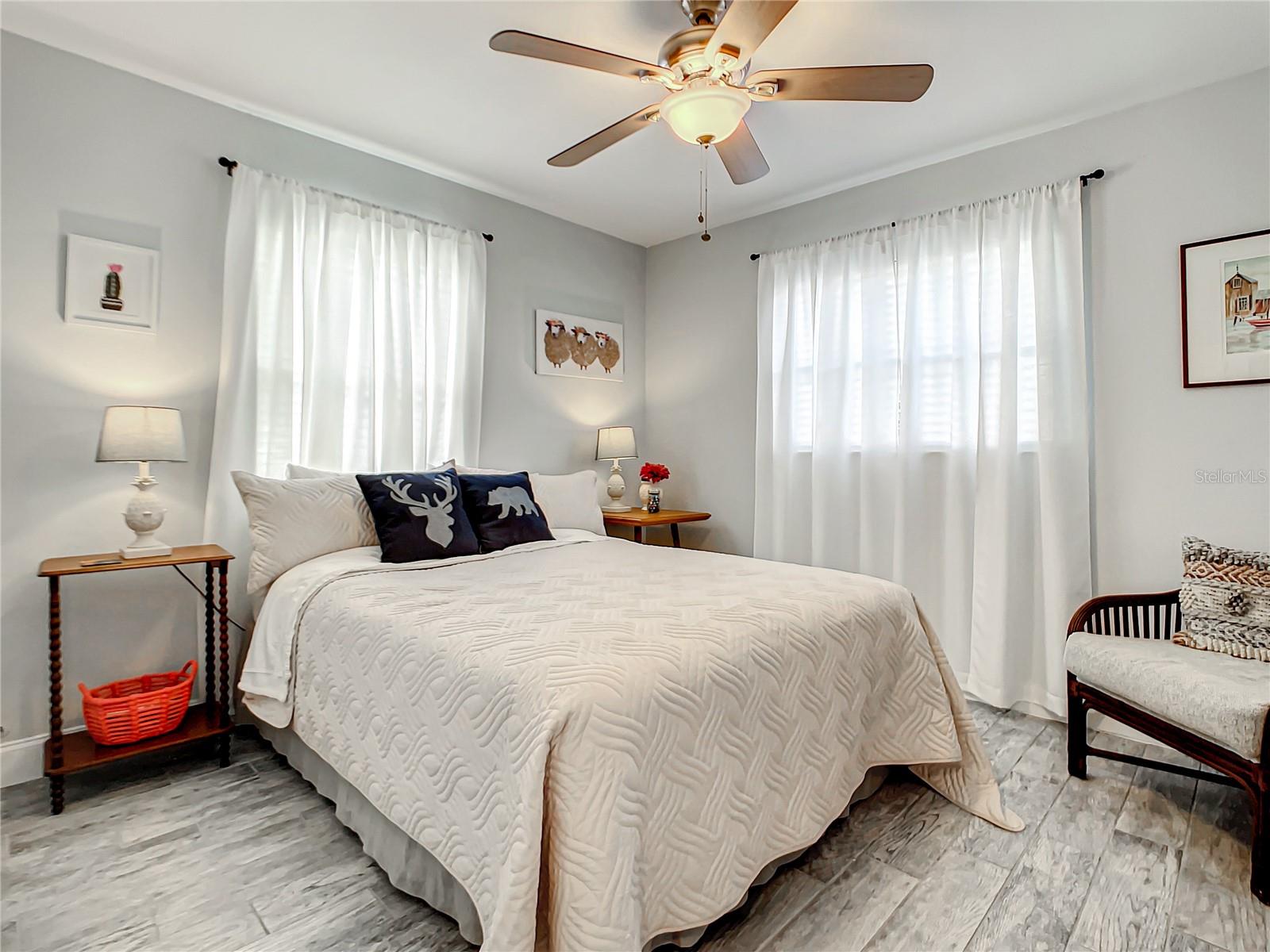 LAKE MARIE ESTATES 04 - Residential