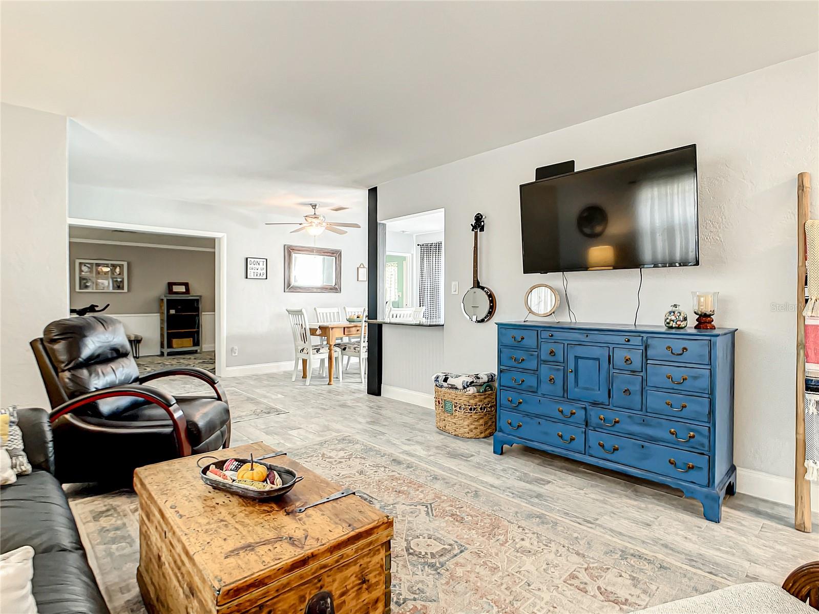 LAKE MARIE ESTATES 04 - Residential