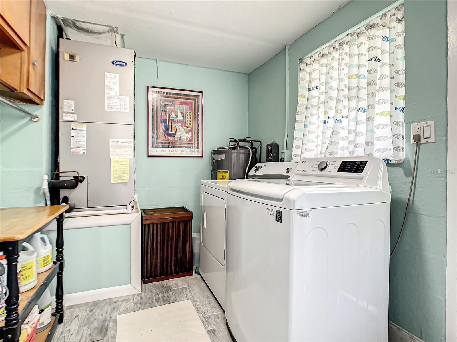 LAKE MARIE ESTATES 04 - Residential