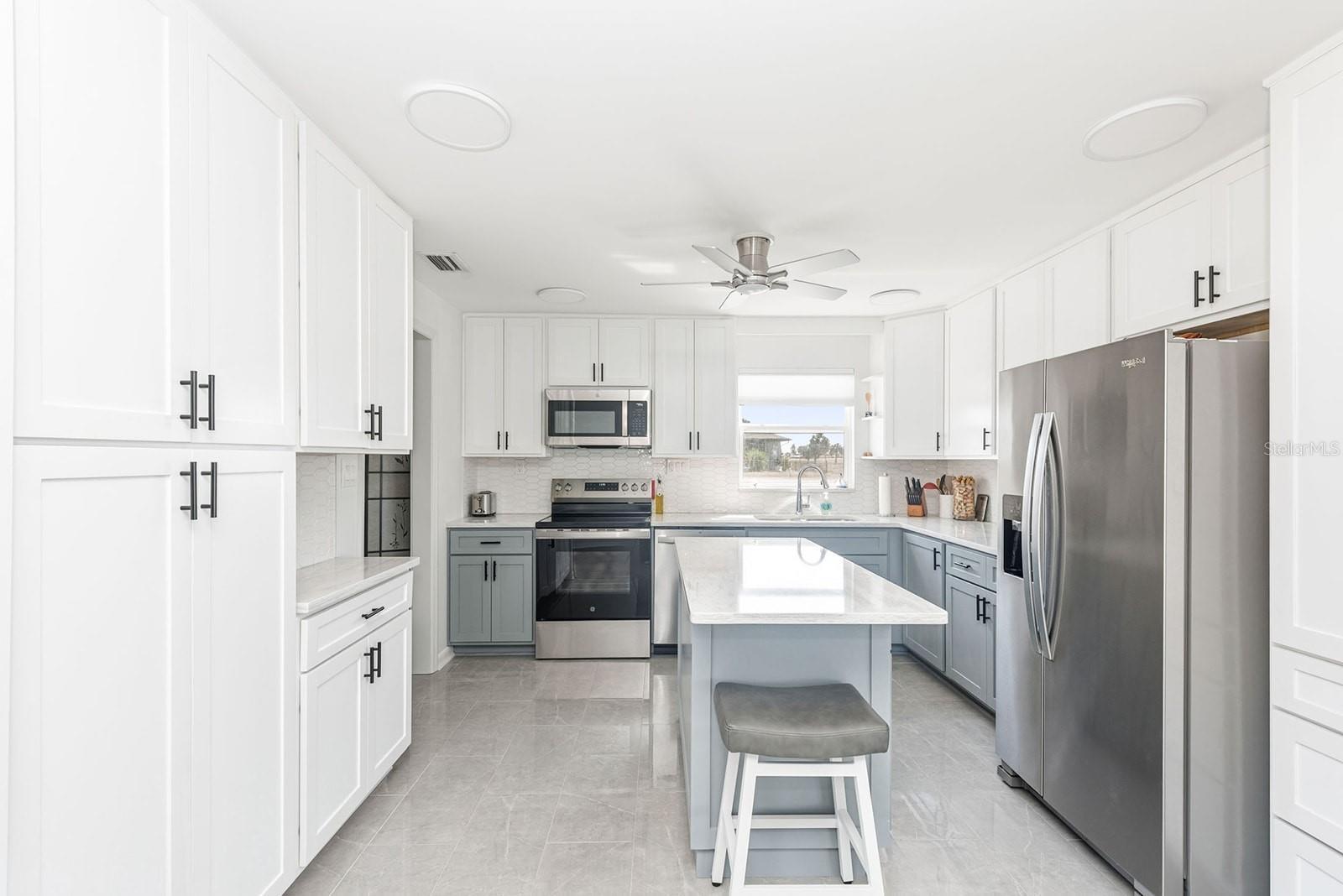 ROTONDA WEST OAKLAND HILLS - Residential