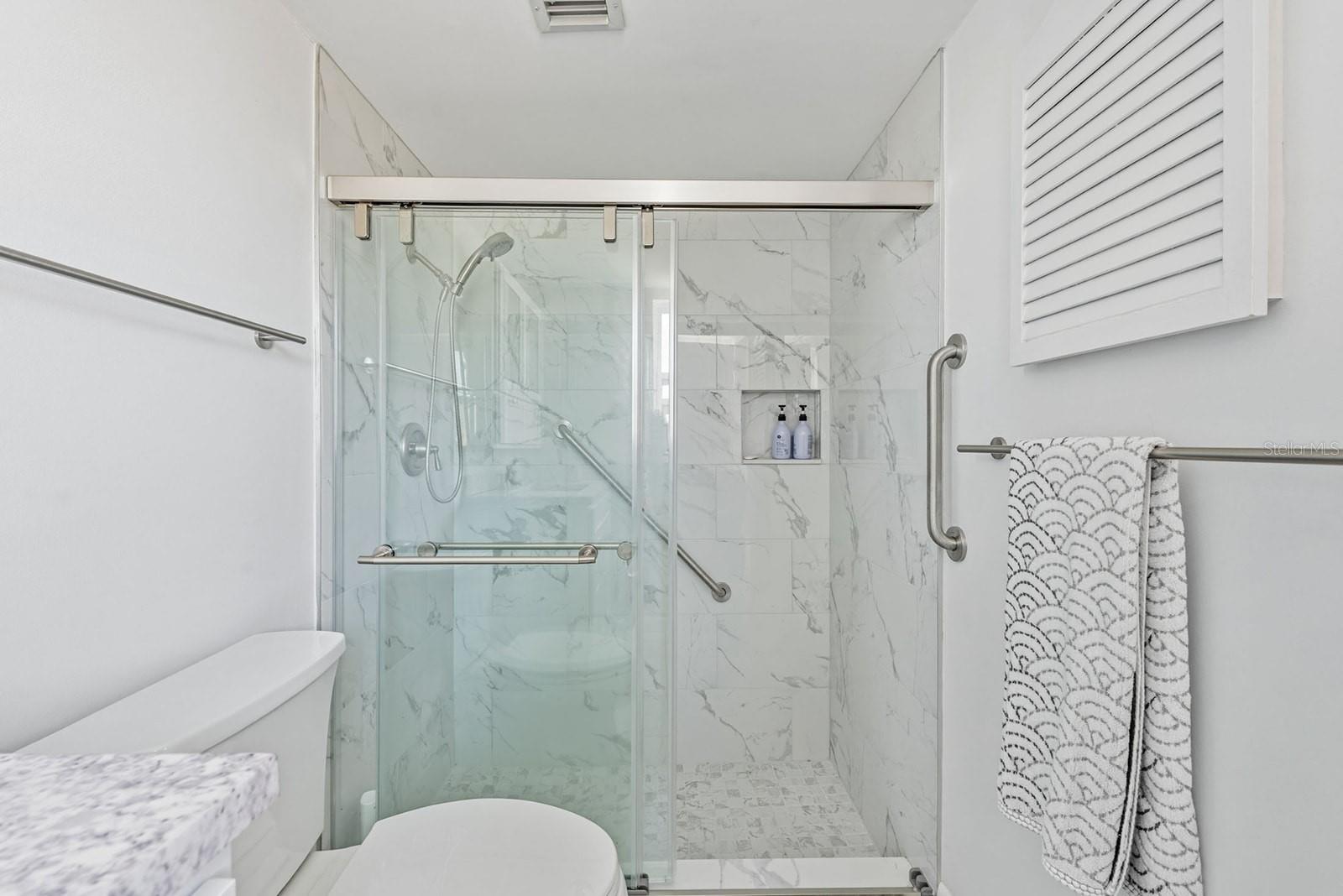 ROTONDA WEST OAKLAND HILLS - Residential