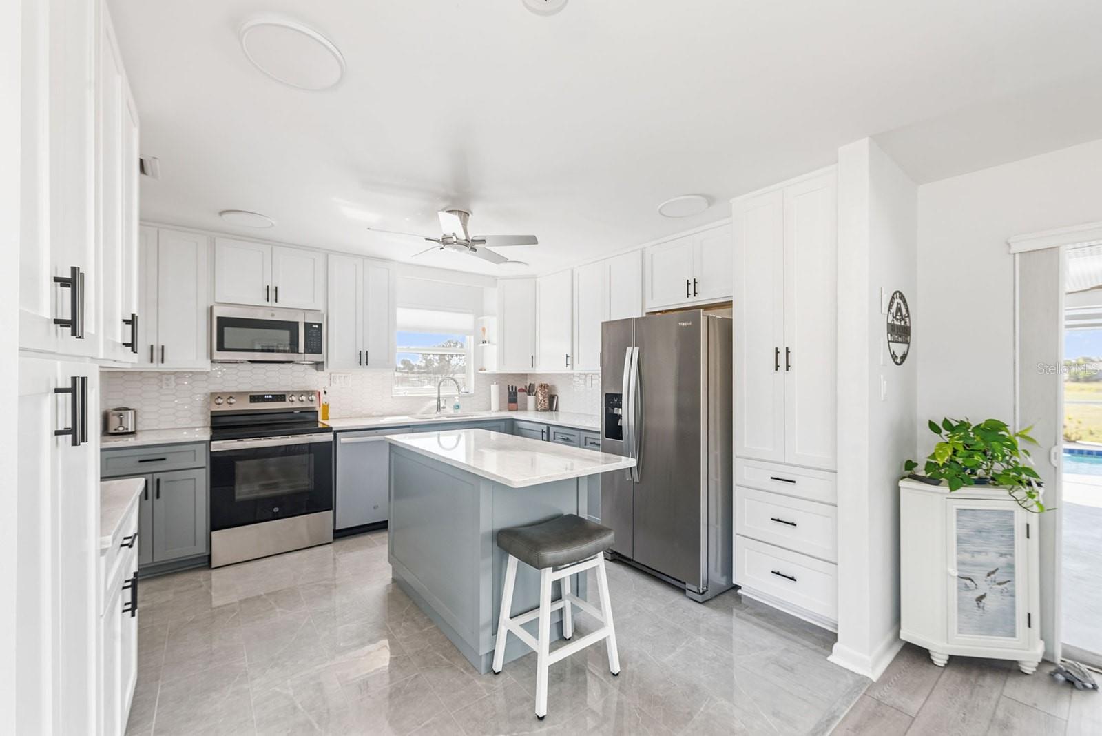 ROTONDA WEST OAKLAND HILLS - Residential