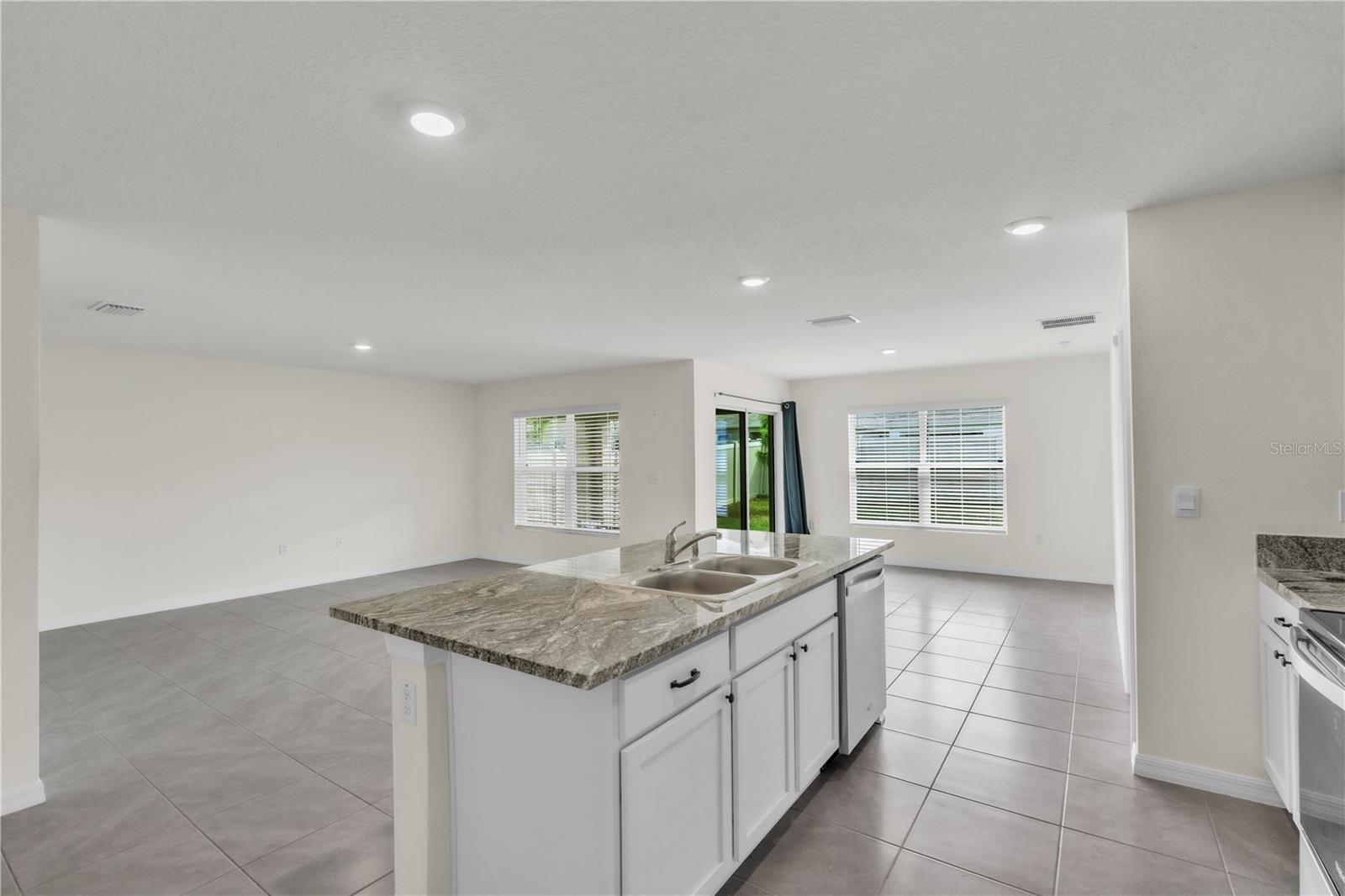 RIVER PARK - Residential