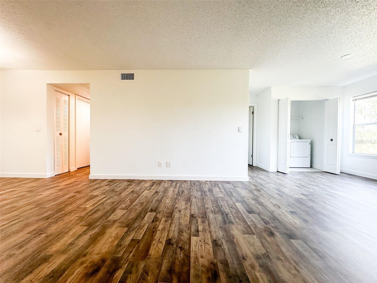 RESIDENCES/MILLENIA - Residential