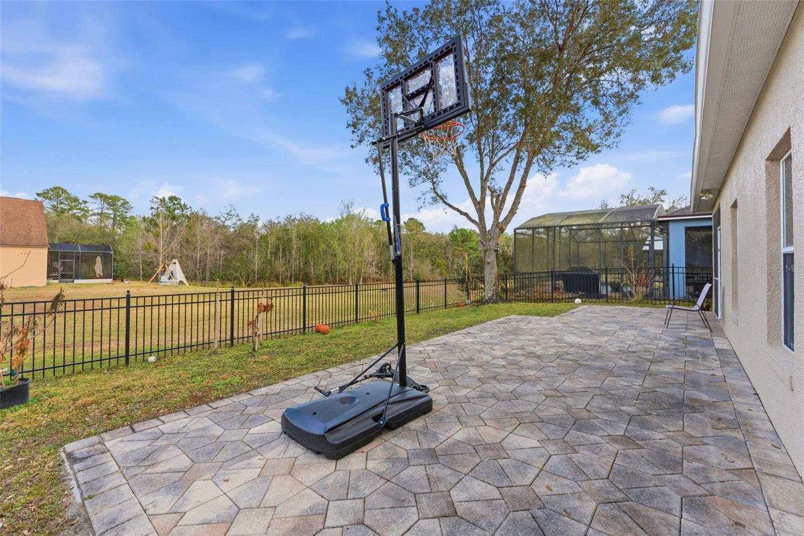 RYBOLT RESERVE PH 01 49 95 - Residential