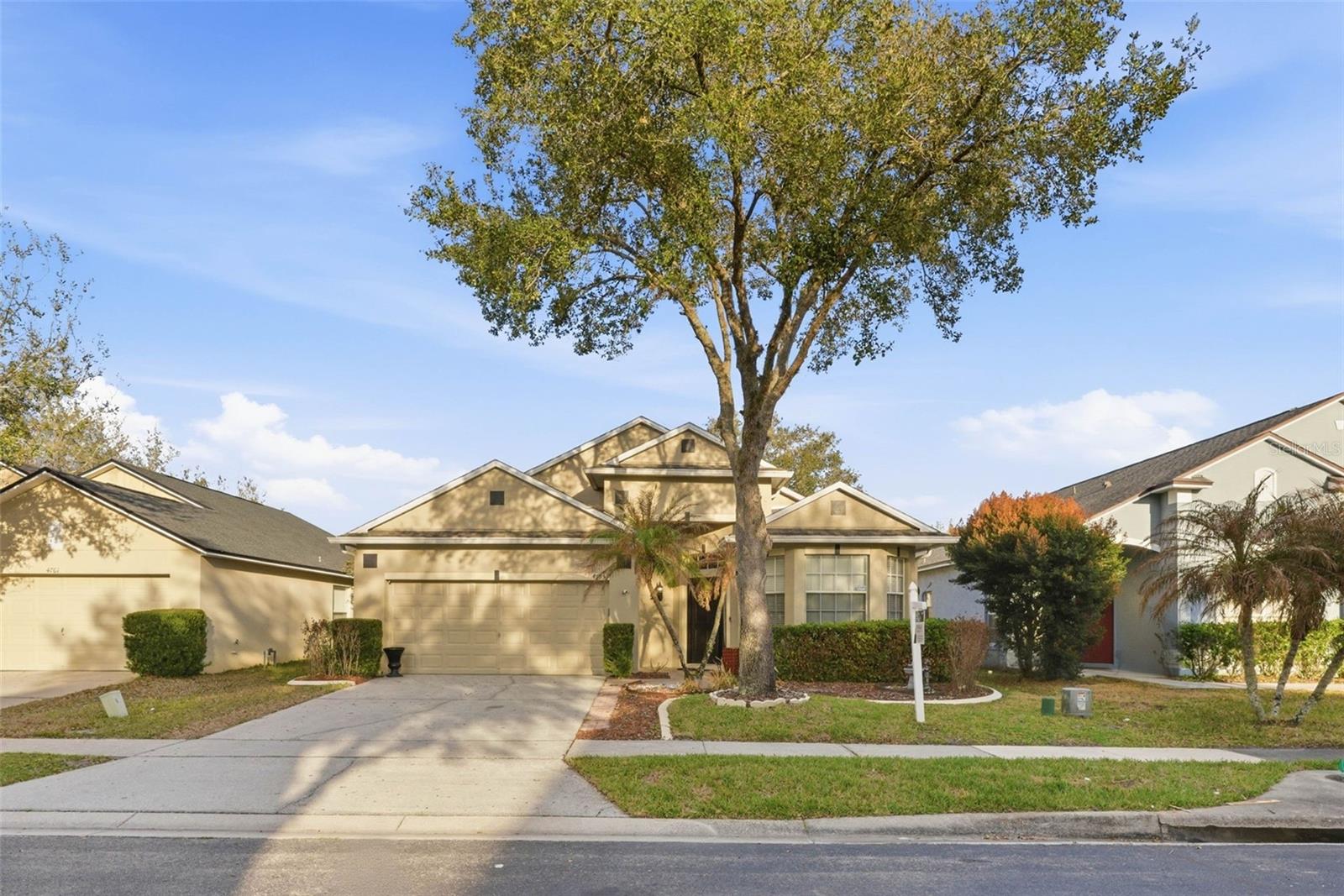 RYBOLT RESERVE PH 01 49 95 - Residential