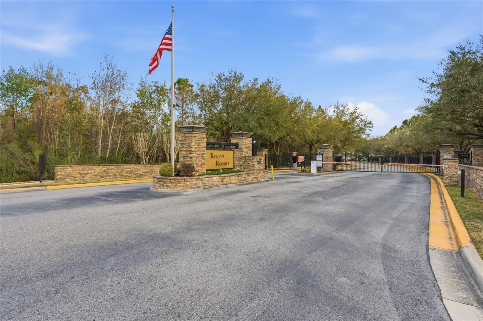 RYBOLT RESERVE PH 01 49 95 - Residential