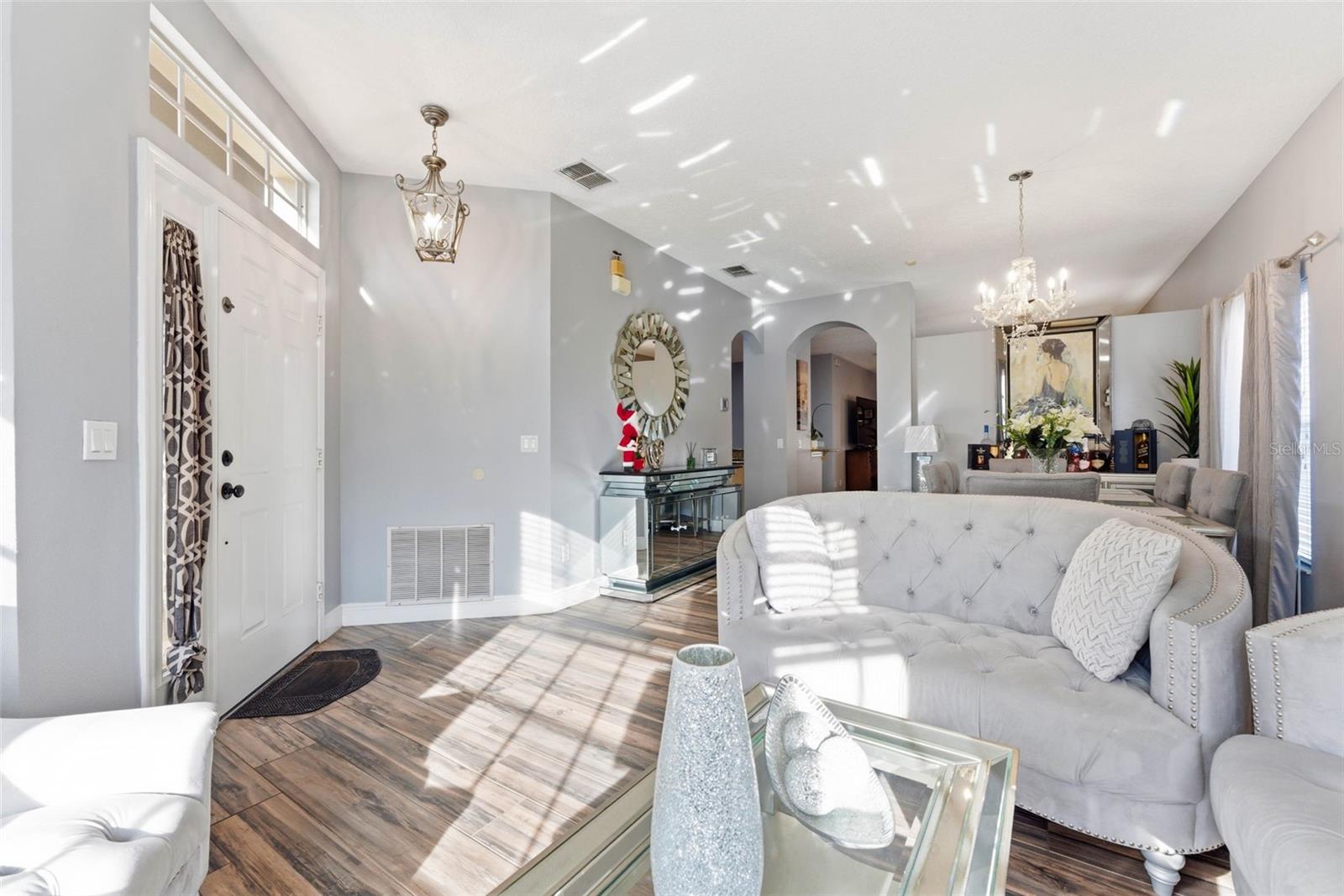 RYBOLT RESERVE PH 01 49 95 - Residential