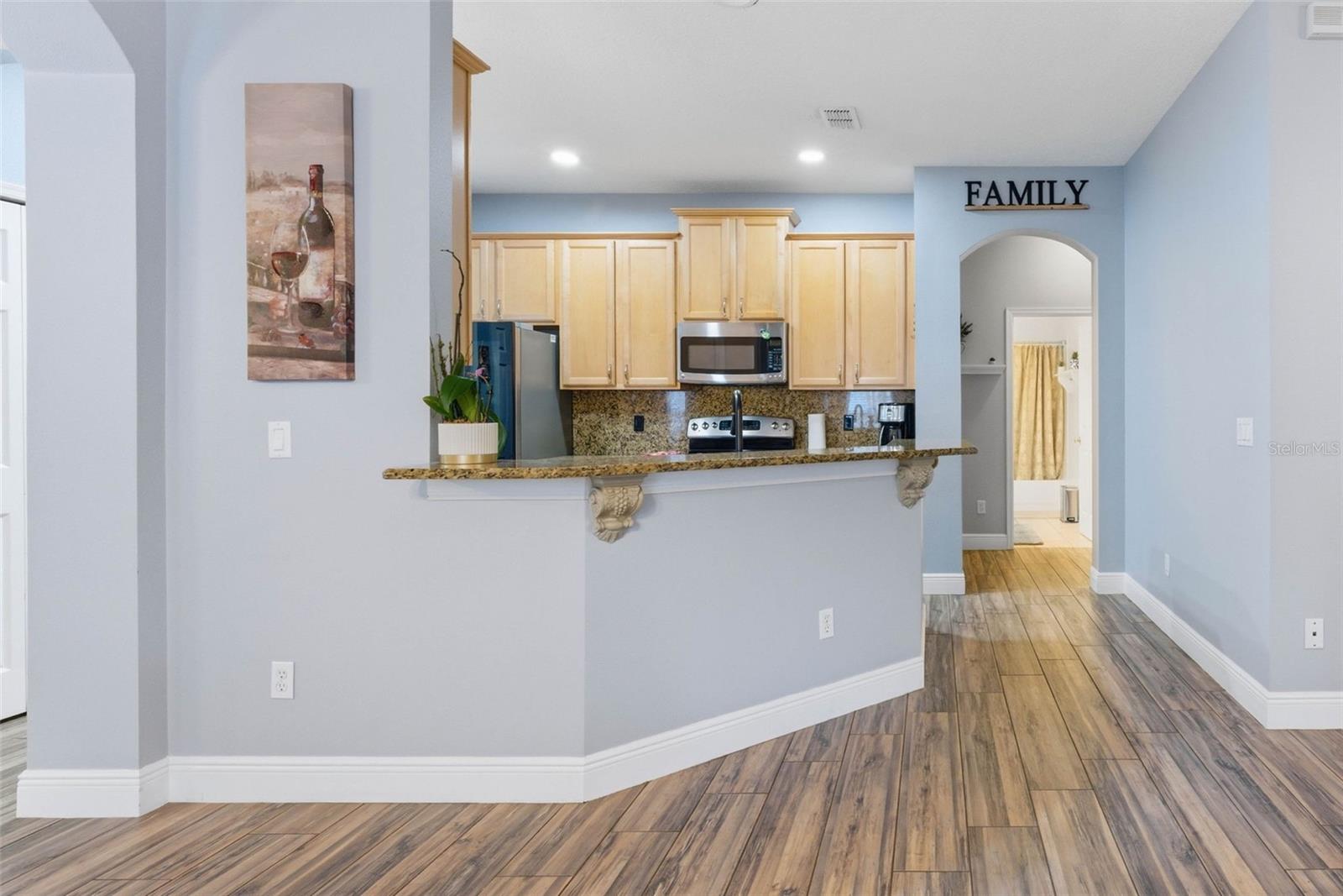 RYBOLT RESERVE PH 01 49 95 - Residential