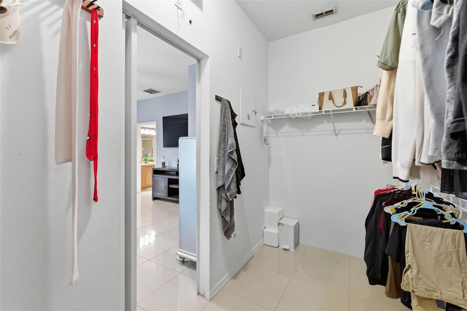 RYBOLT RESERVE PH 01 49 95 - Residential