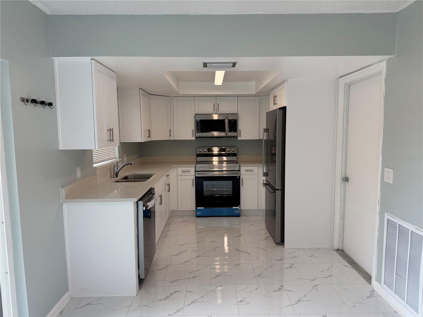 14109 LONEWOOD PLACE