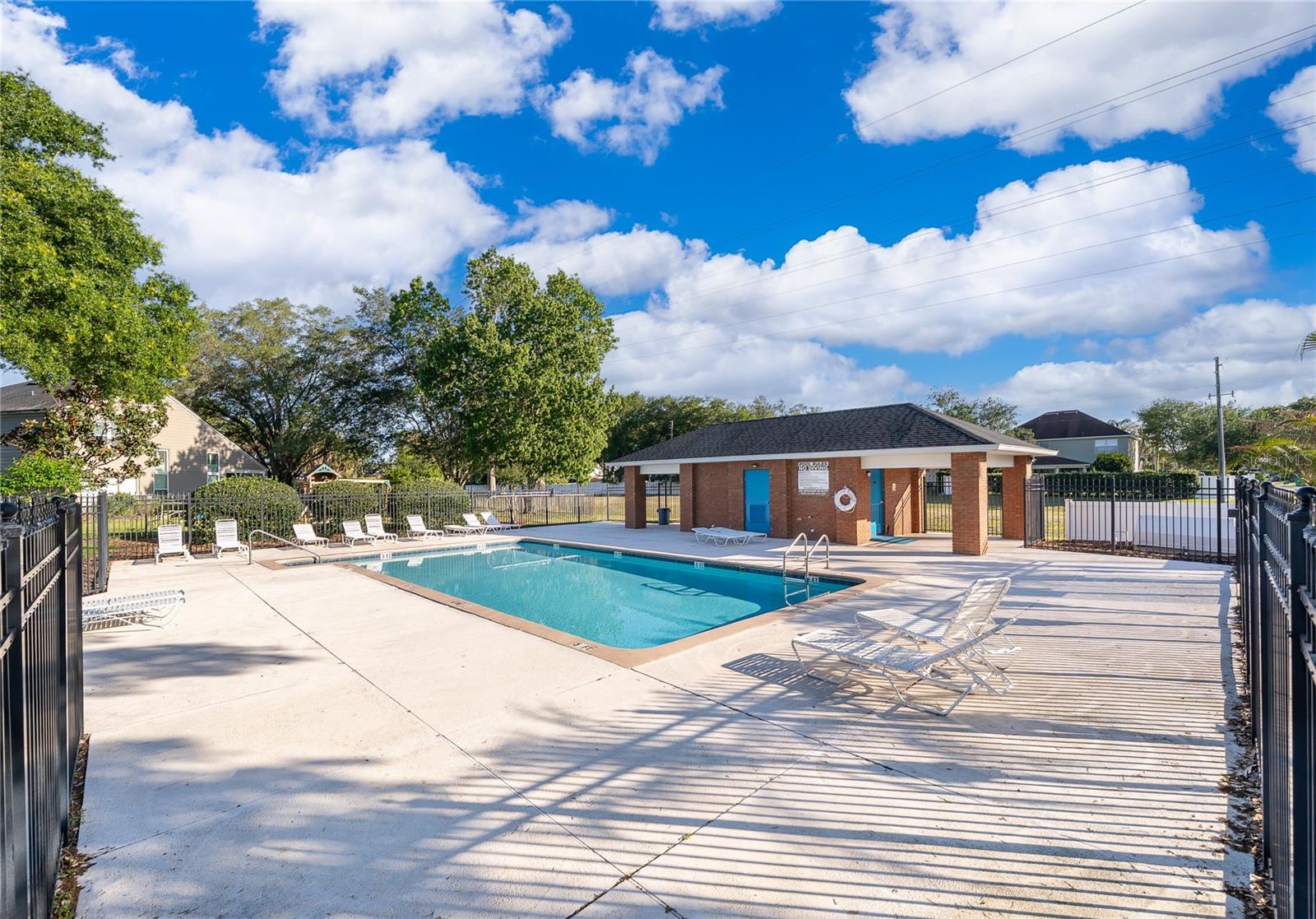 TUSCA OAKS - Residential