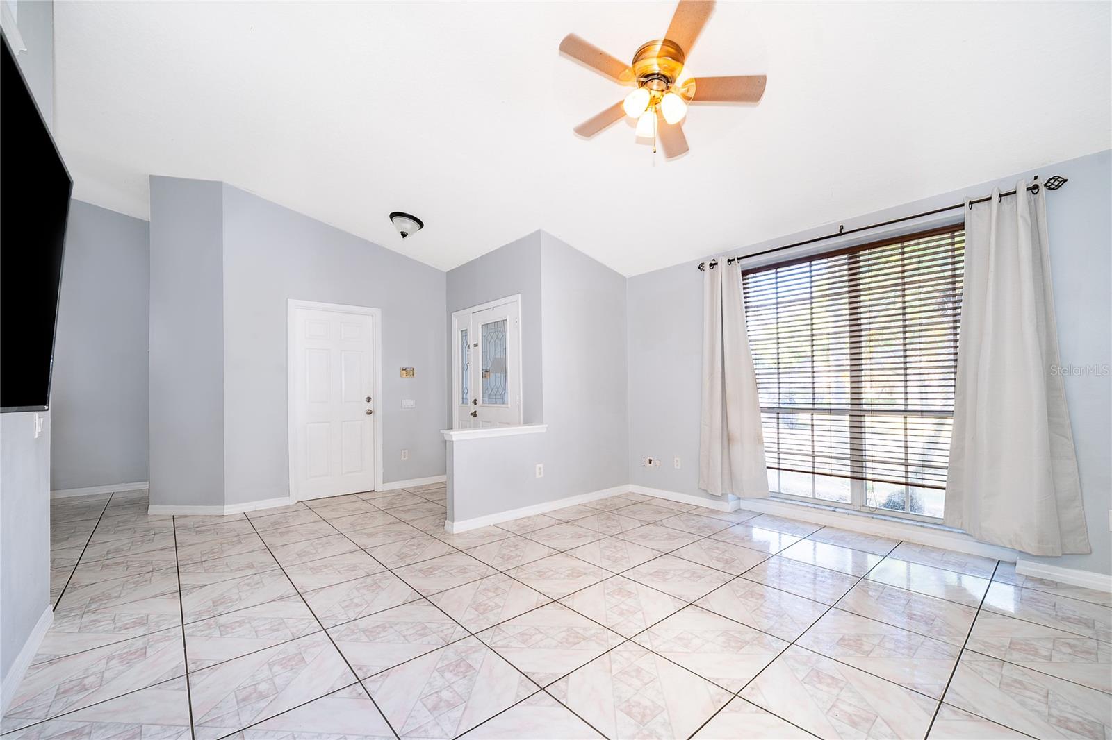 560 PLEASANT GROVE DRIVE