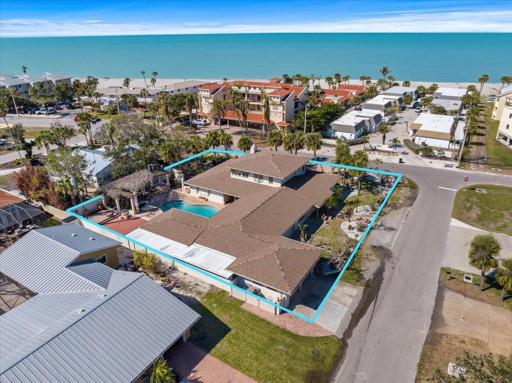 Photo of 715 Golden Beach Boulevard, Venice, FL 34285 (MLS # N6141103)