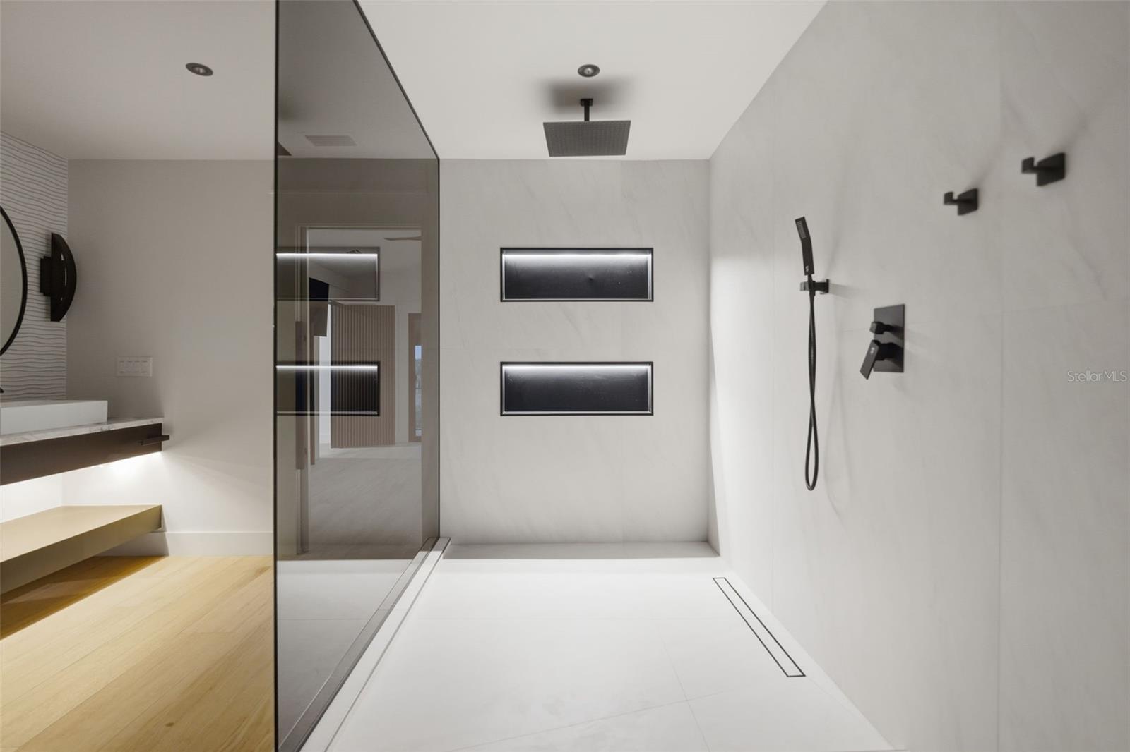 LEMON BAY ESTATES - Residential