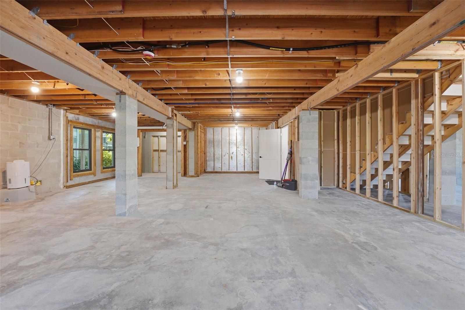 LEMON BAY ESTATES - Residential