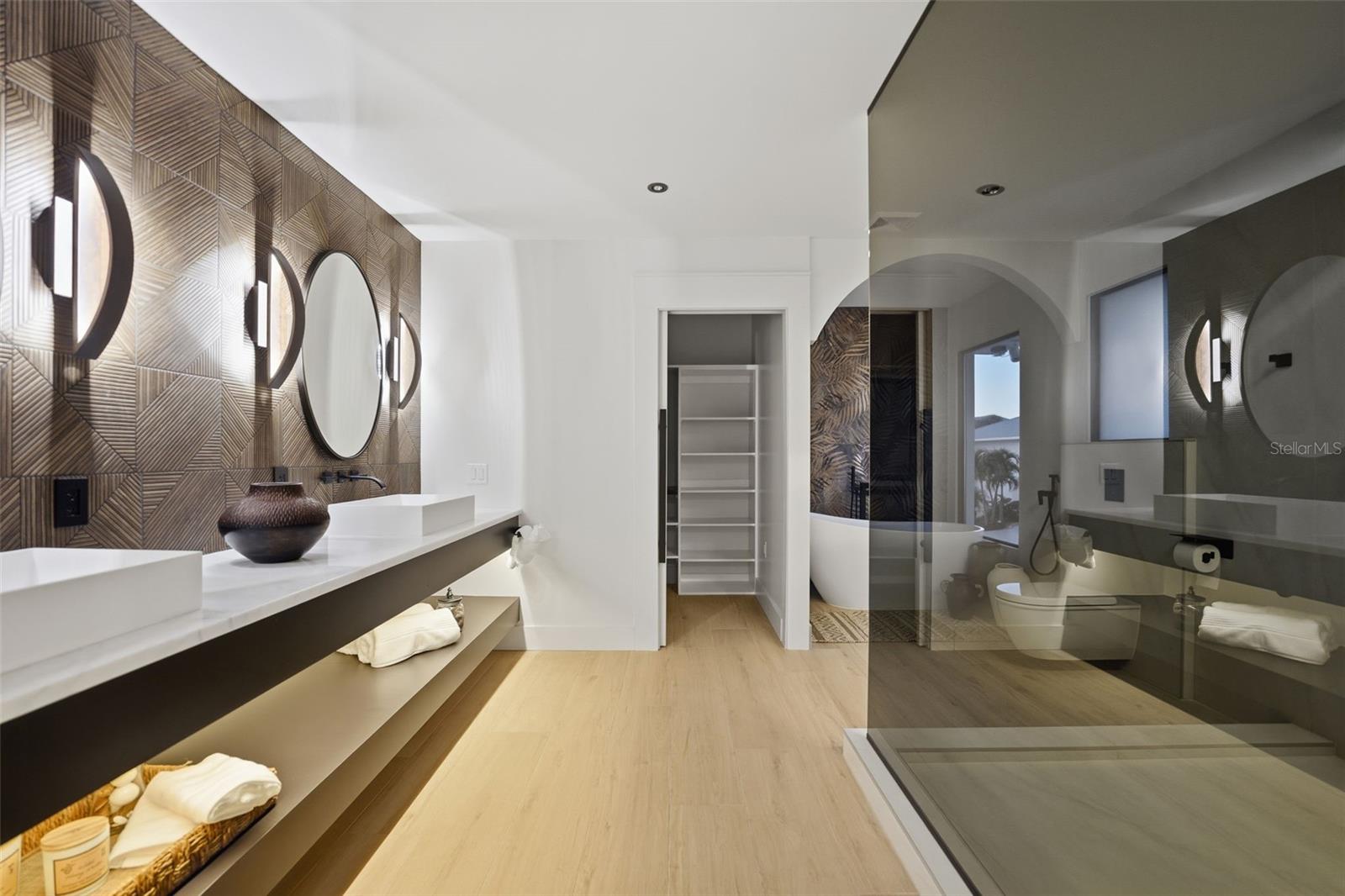 LEMON BAY ESTATES - Residential