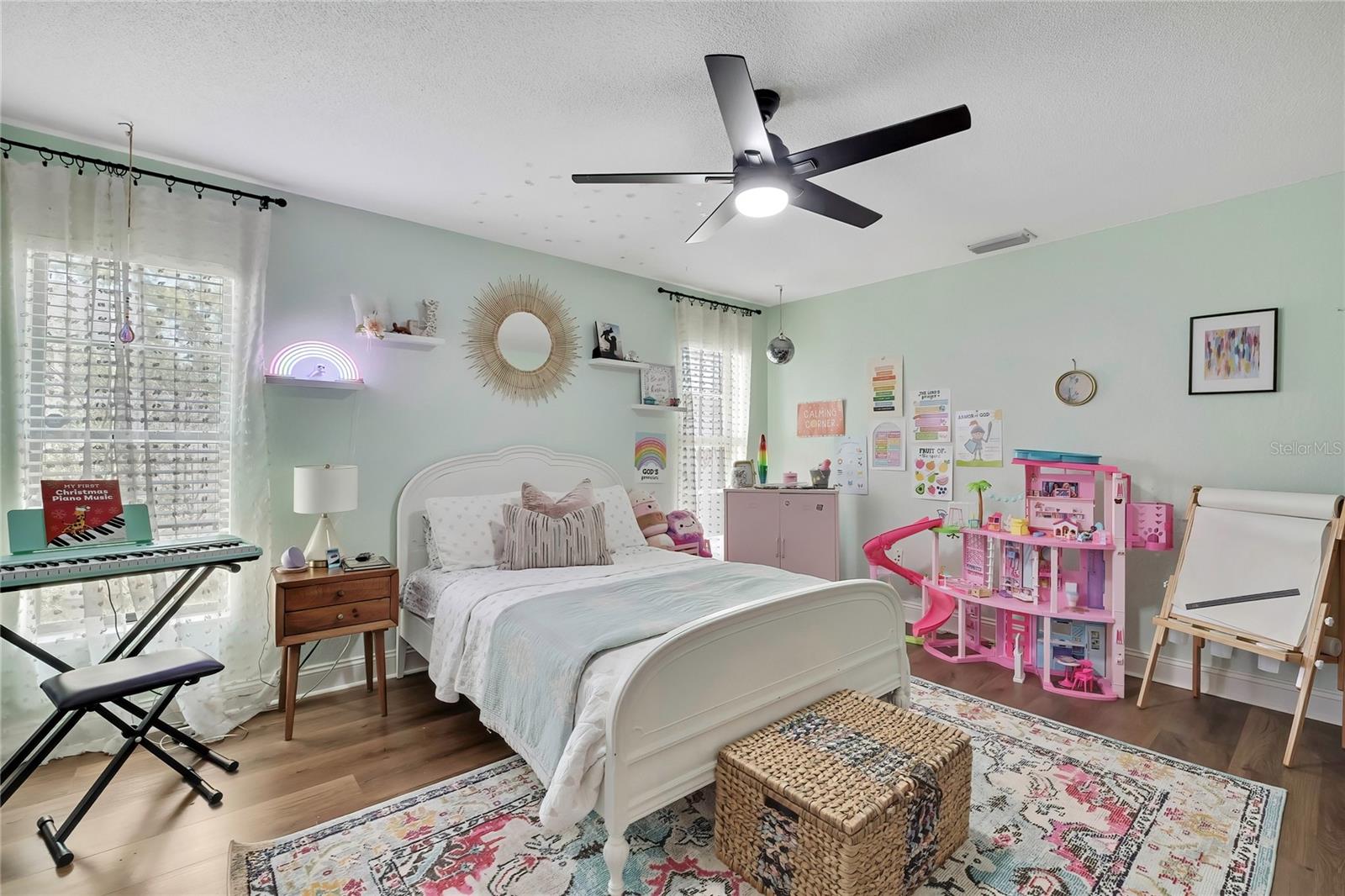 SPRING HILL - Residential