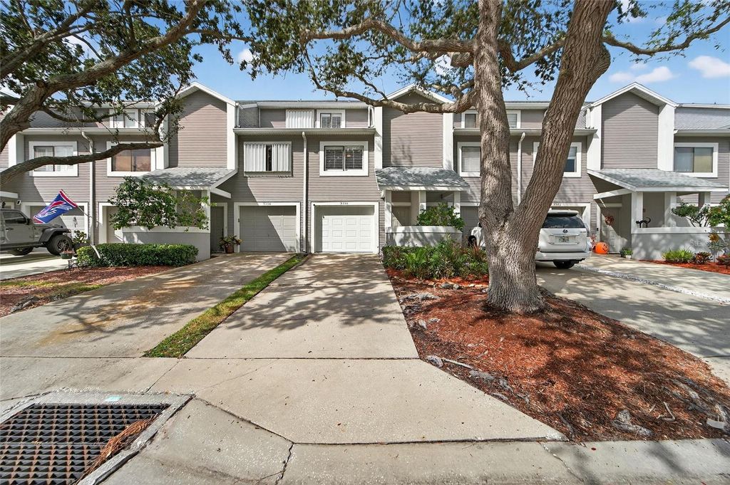 Photo of 9558 Tara Cay Court #21, Seminole, FL 33776 (MLS # TB8431102)