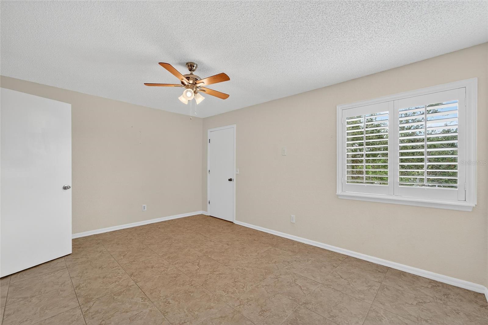 TARA CAY III - Residential