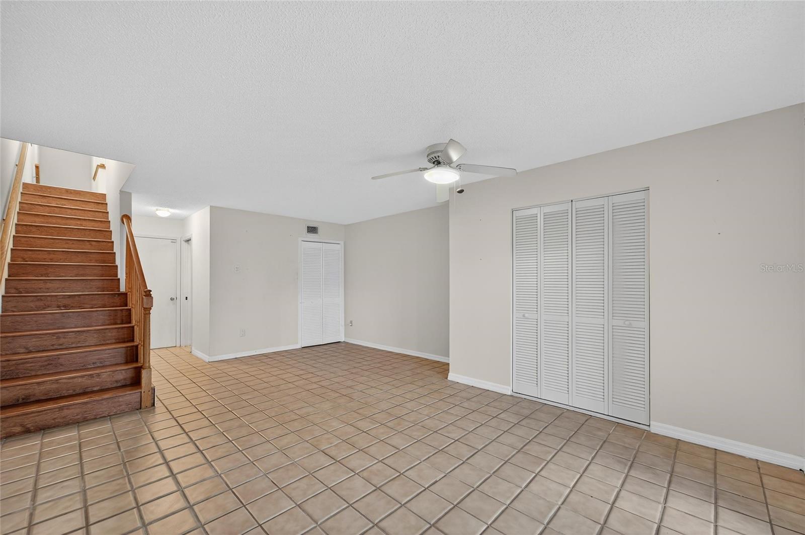 TARA CAY III - Residential