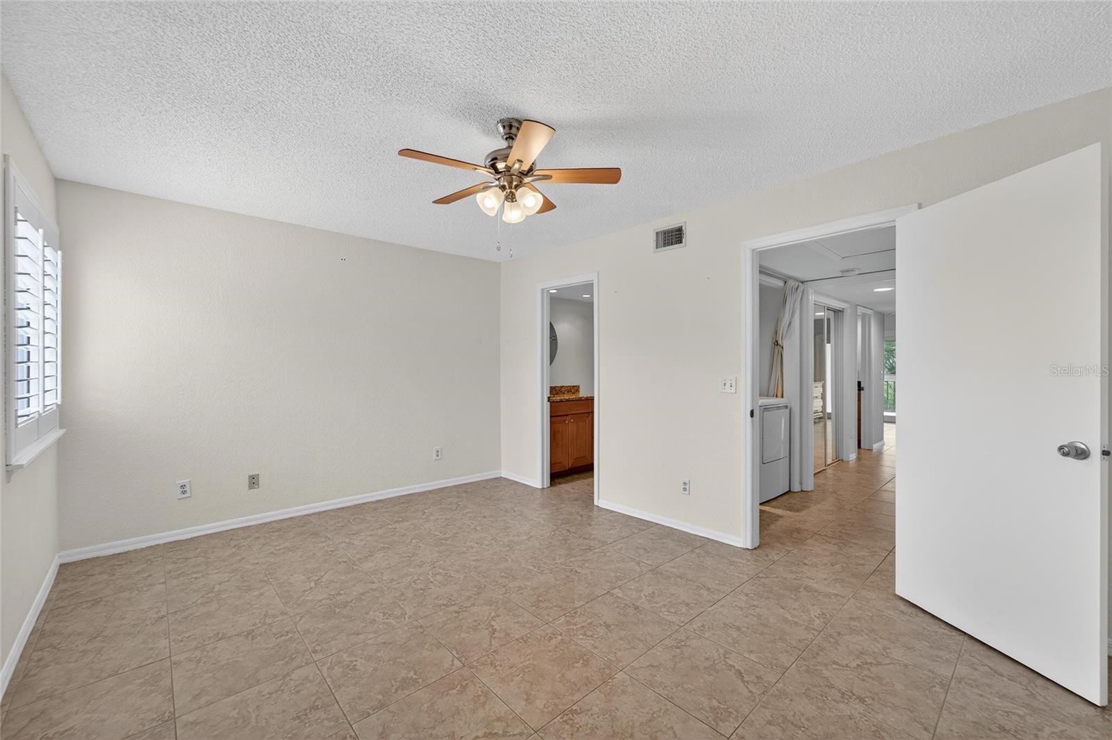 TARA CAY III - Residential