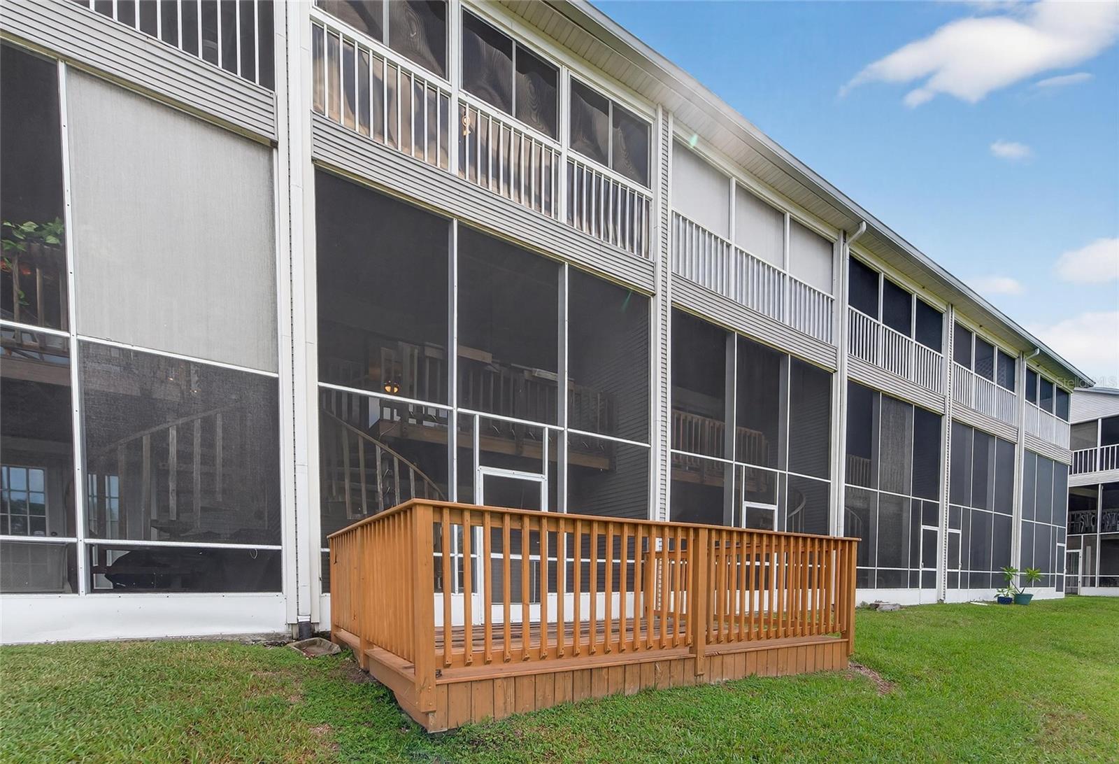 TARA CAY III - Residential