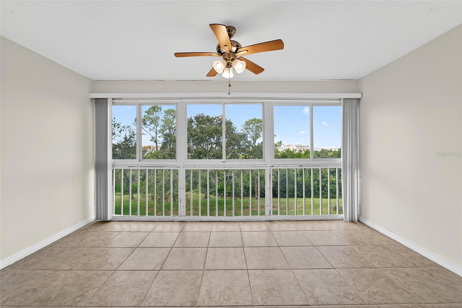 TARA CAY III - Residential