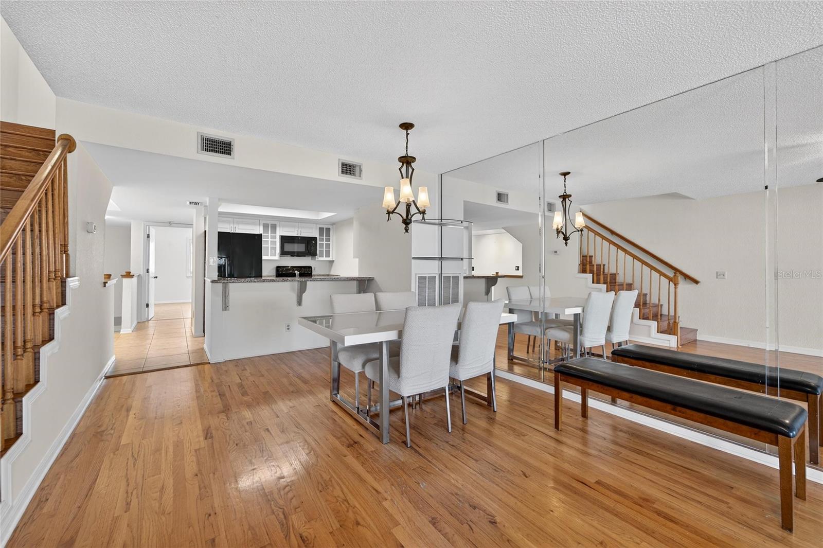 TARA CAY III - Residential