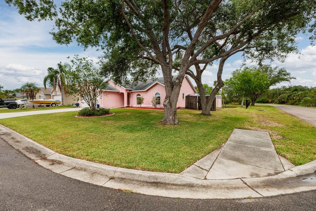 Photo of 502 36th Street W, Palmetto, FL 34221 (MLS # TB8372688)