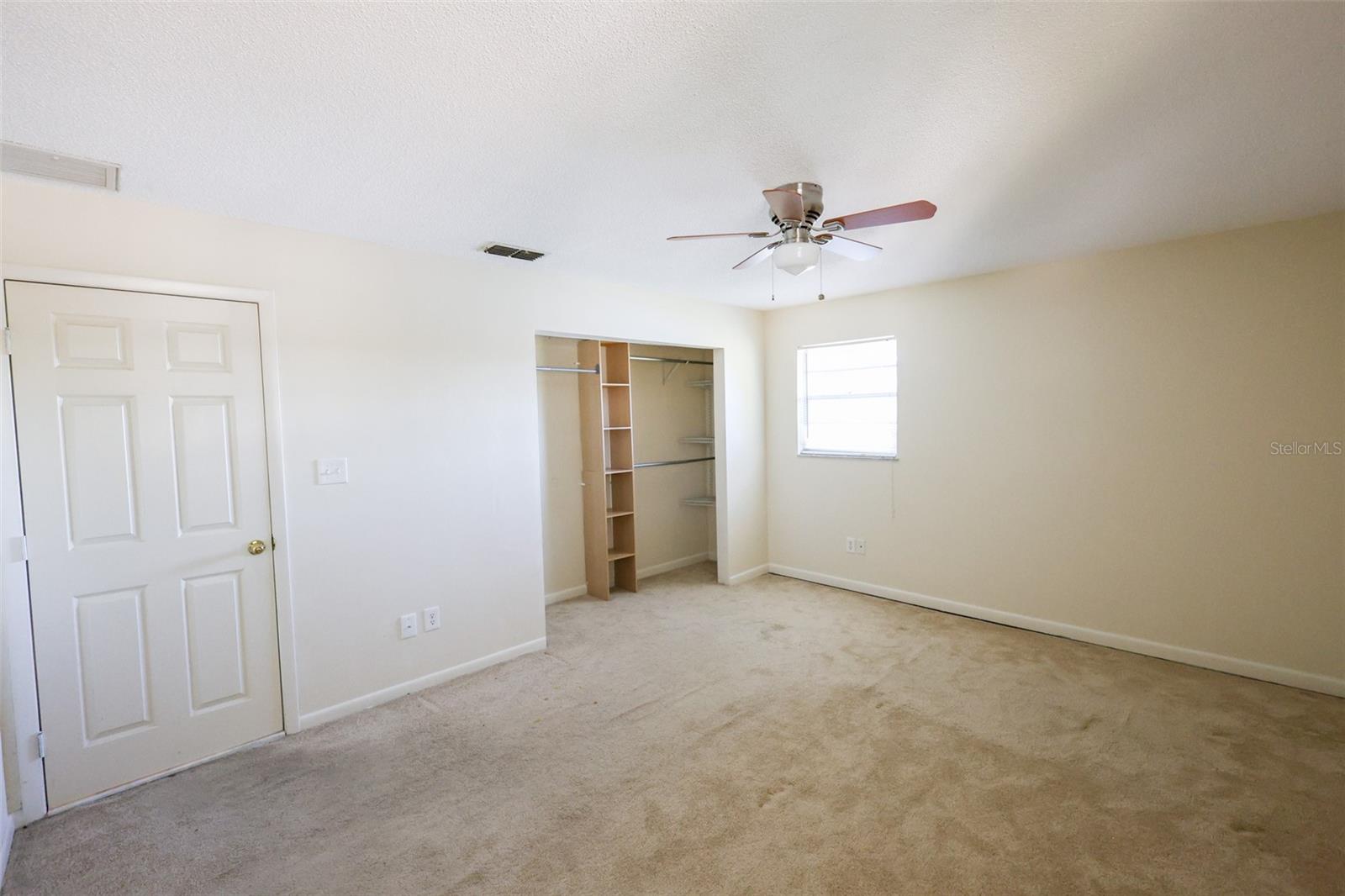 OAK LAKE PARK CONDO - Residential Lease